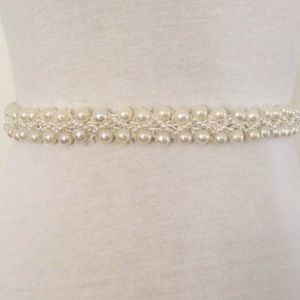Faux pearl belt